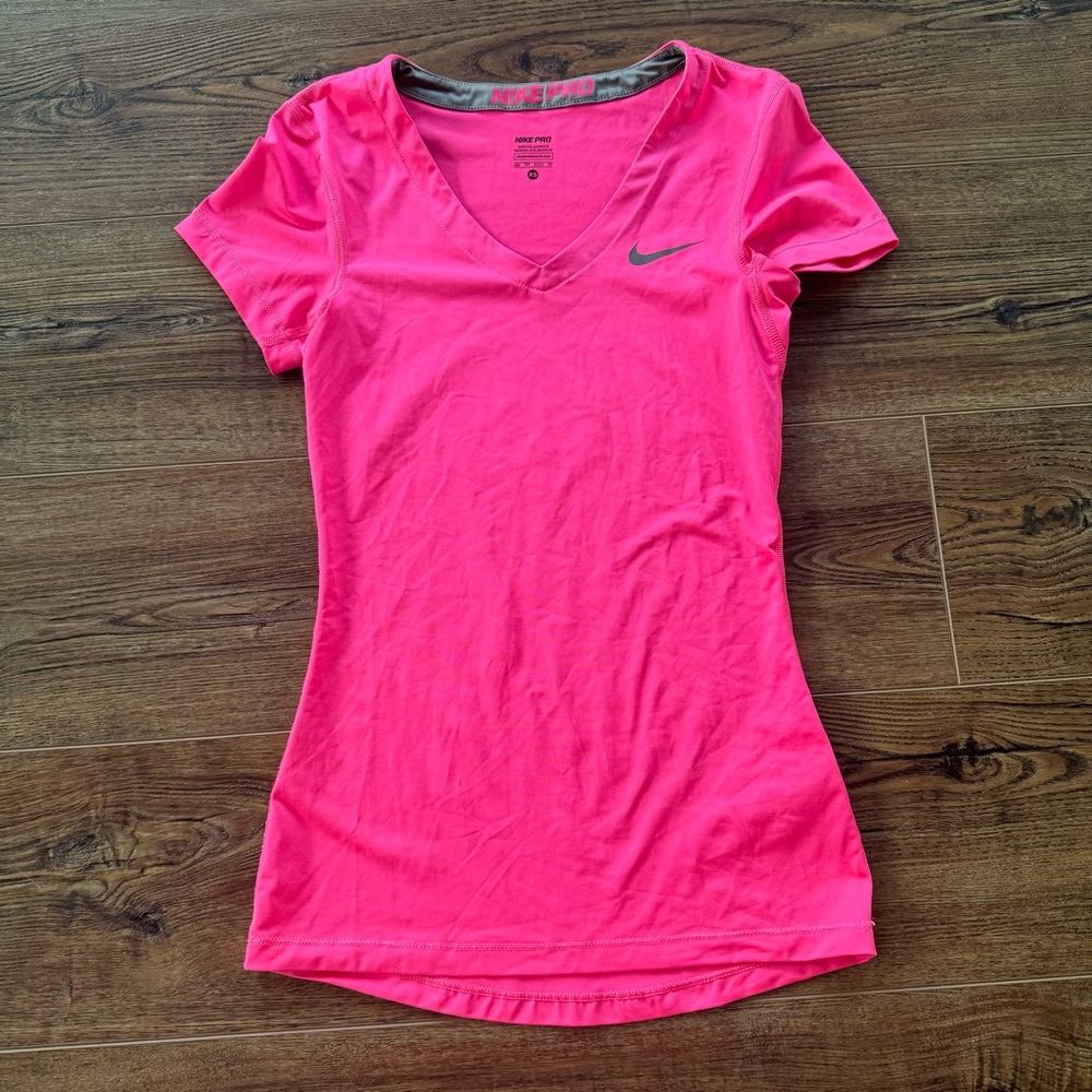 Nike Pro Dri-Fit Work Out Top 💗